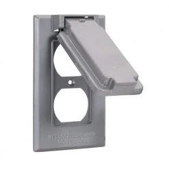 Weatherproof Single Gang Vertical Duplex Cover (50-Pack) by Southwire